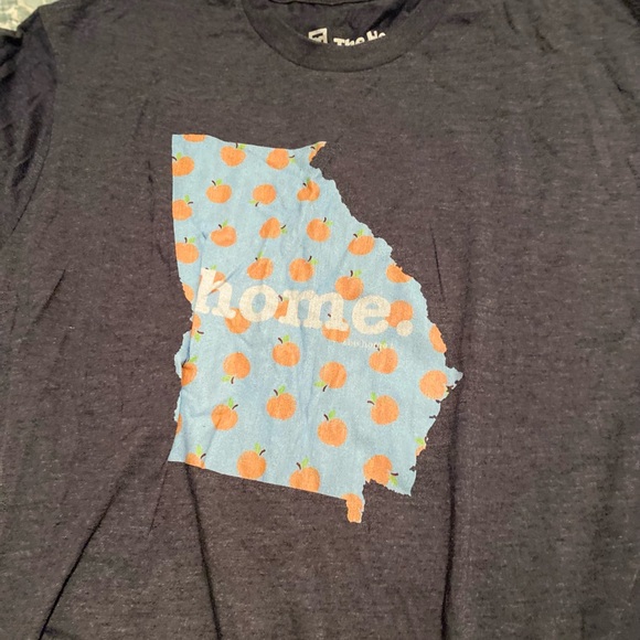 The Home-T Women’s size large Peach-state T-shirt - Picture 3 of 4
